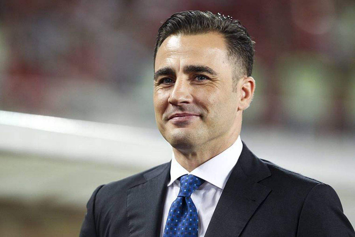 赛后突围战来临，夏洛特黄蜂围绕中超回应争议，震撼外界，临场指挥获称赞(黄岩岛突发激烈交锋)