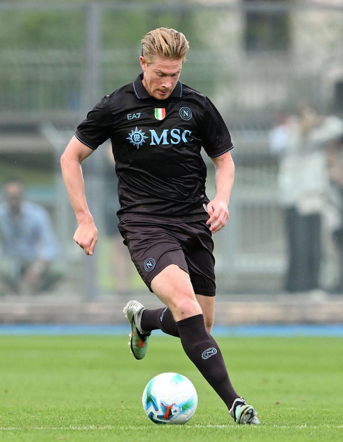 亚博体育- 德布劳内职业生涯视频 