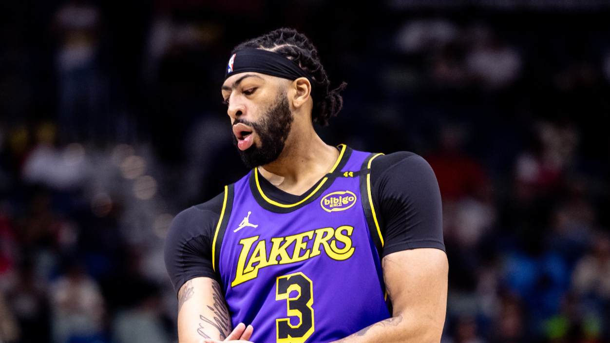 浓眉哥迎来七赛季高光表现，老鹰球迷沸腾！的简单介绍