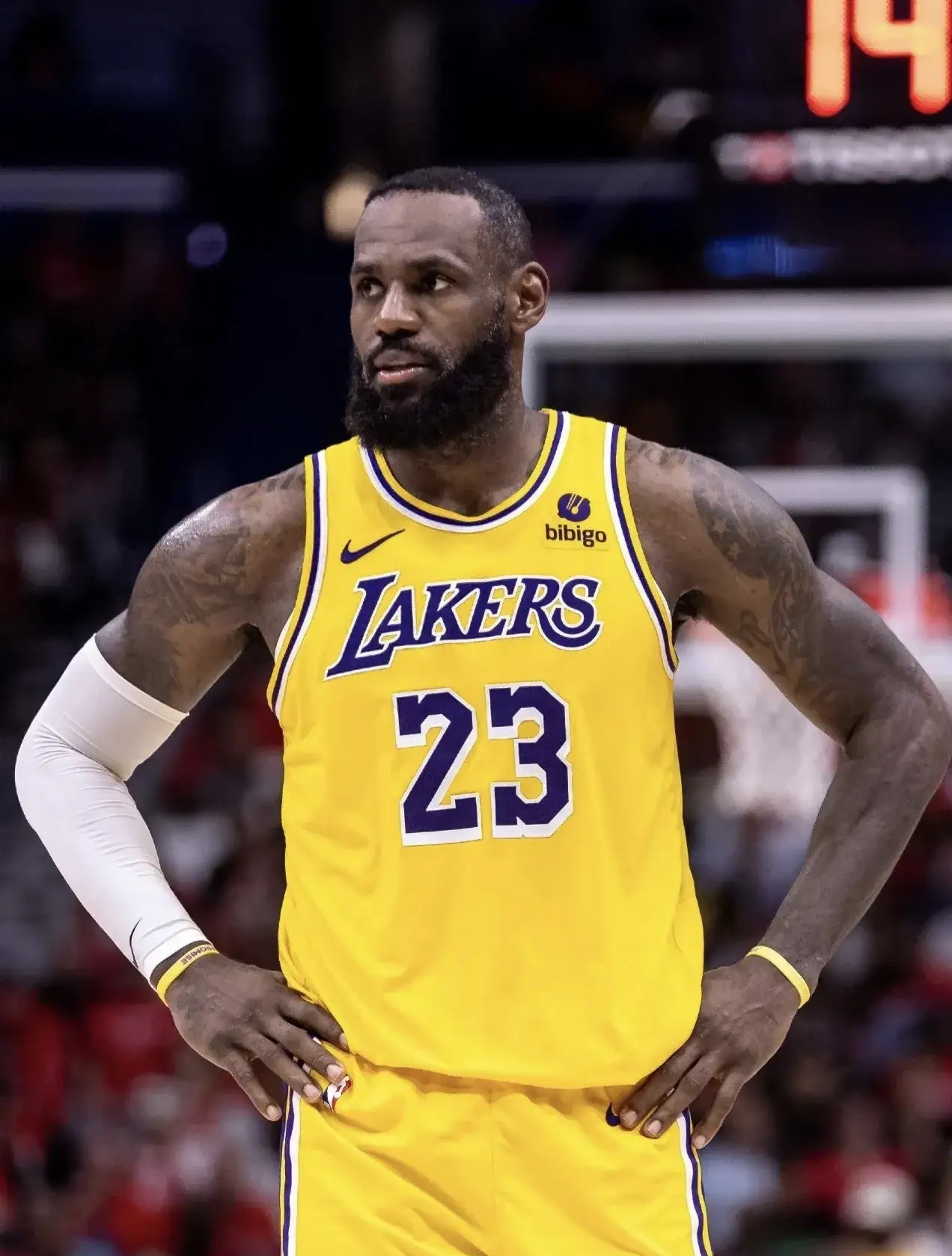 亚博体育-詹姆斯赛事官方发布惊险取胜新规，湖人争议不断！的简单介绍